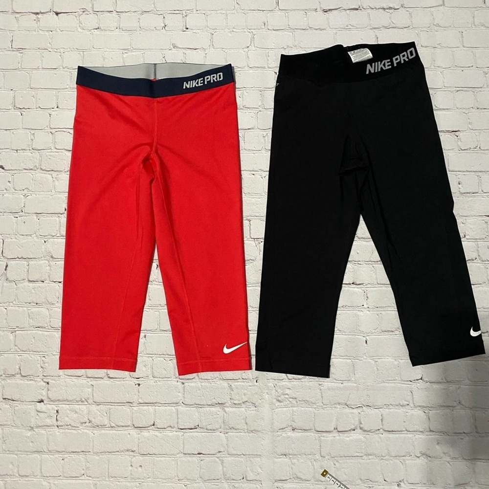 2 Nike pro capi leggings
